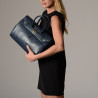 PYLA BRYAN, petit sac à main motif python marine