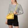 Pyla BRYAN, mini sac à main motif python jaune